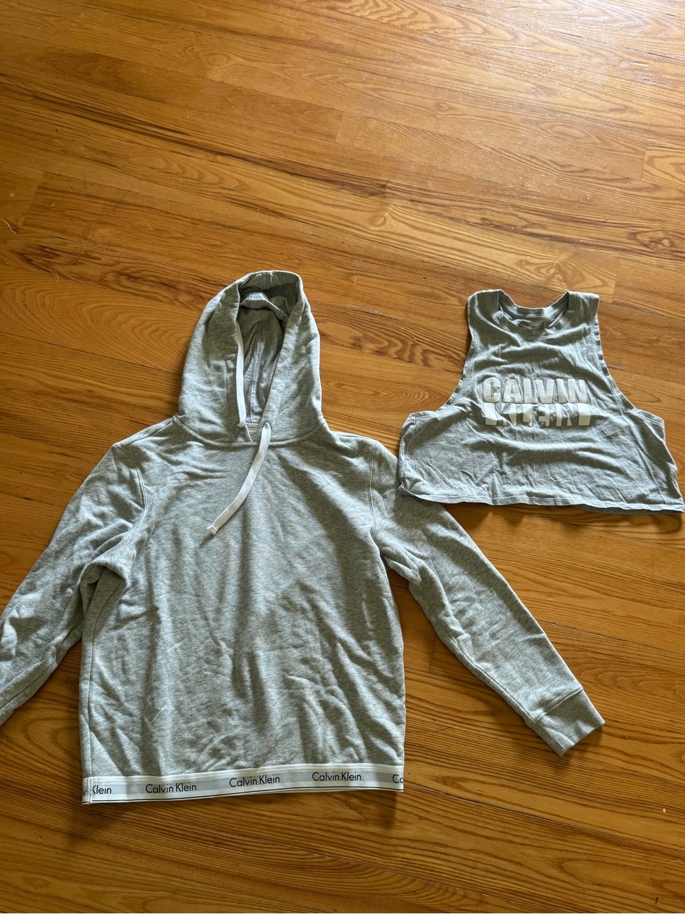 Calvin Klein Bundle Top Sweatshirt and Tank top